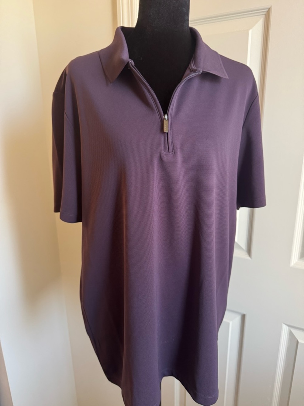 Perry Ellis 100% Polyester Deep Violet Polo Shirt Men’s L Short Sleeve Zip Knit